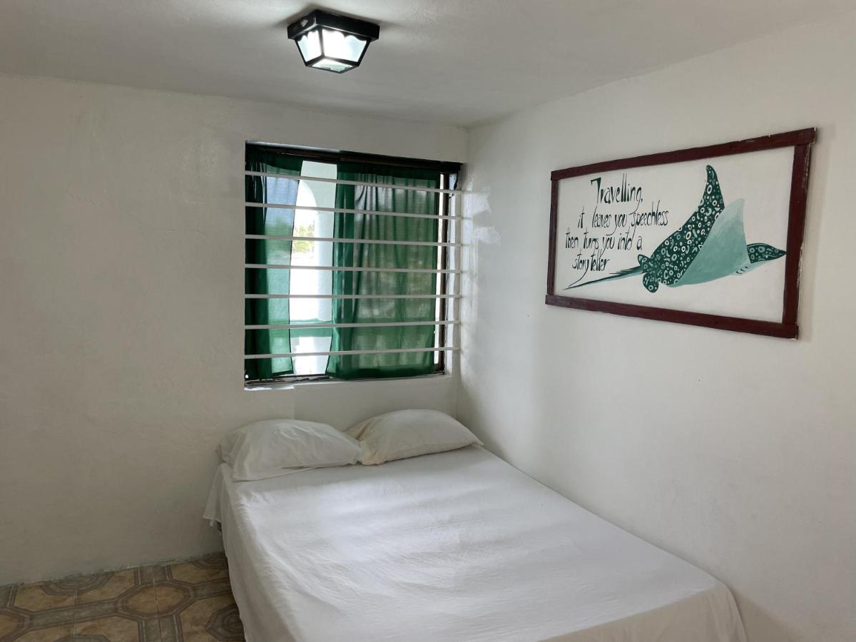 The Wave Hostel Corn Island Brig Bay Экстерьер фото
