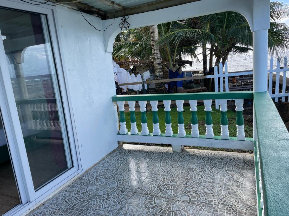 The Wave Hostel Corn Island Brig Bay Экстерьер фото