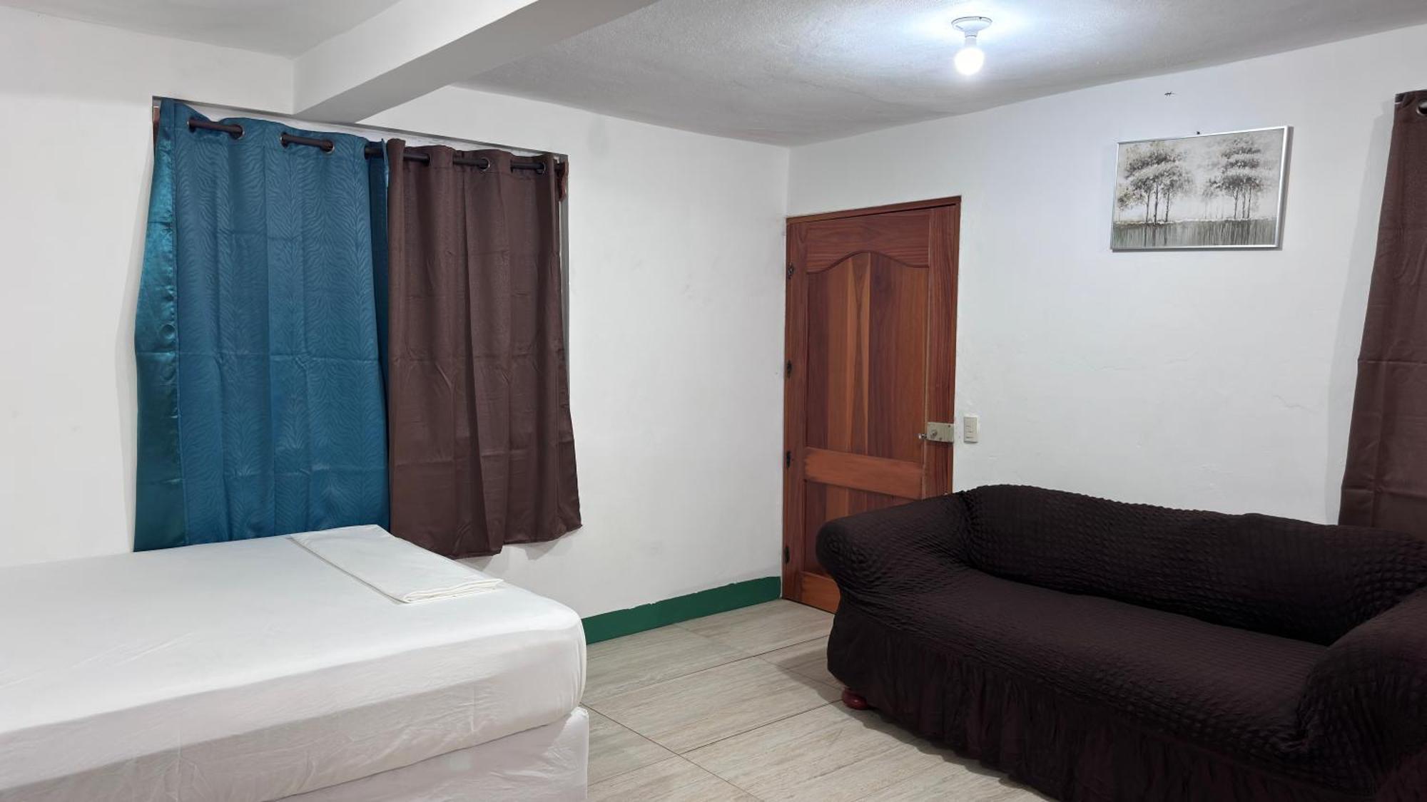 The Wave Hostel Corn Island Brig Bay Экстерьер фото